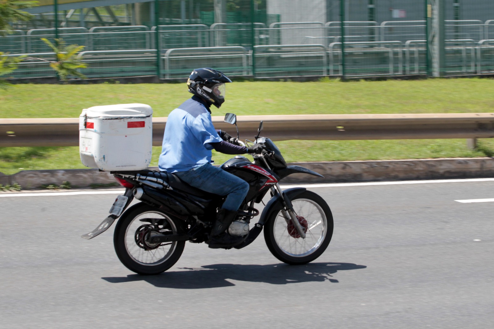 Contribuintes têm até o final do mês para aderir ao Refis IPVA Bahia, com desconto de 95%