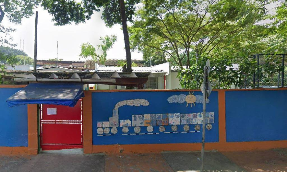 Escola de SP acusa PMs de coação após pai policial reclamar de lição sobre cultura africana