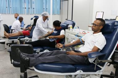 Hemoba celebra a Semana do Doador com a participação do cantor Tony Salles | SECOM