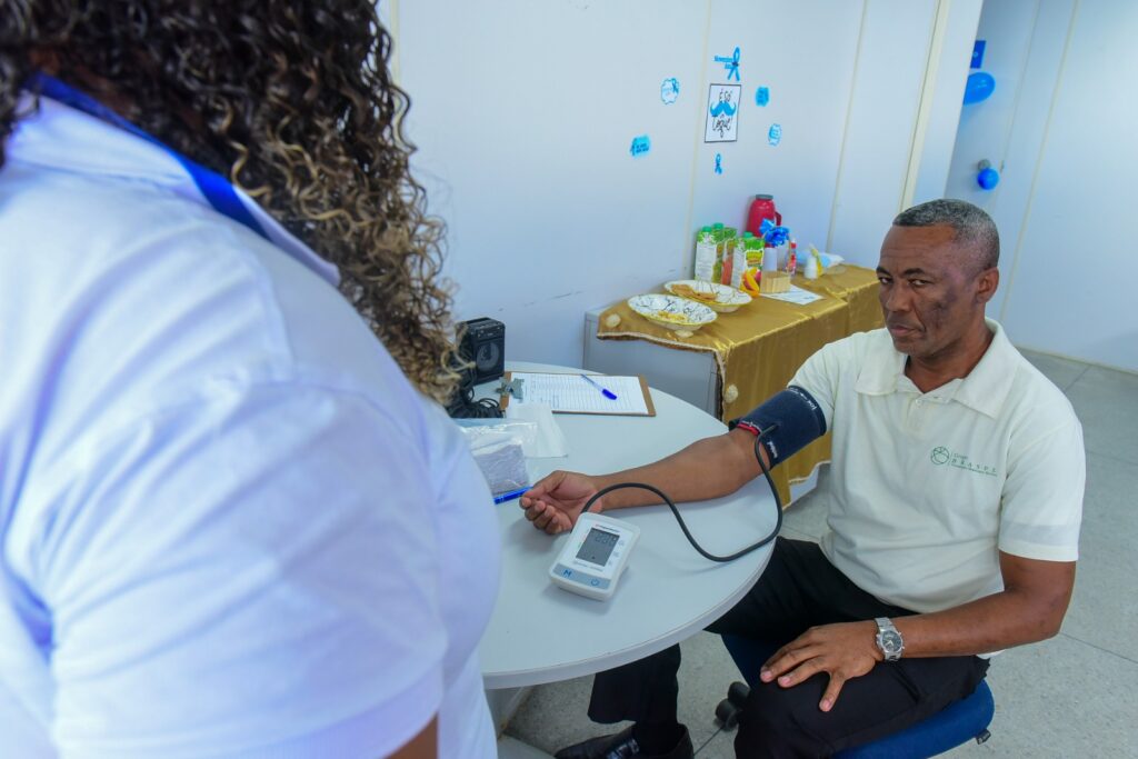 Prefeitura realiza ação do Novembro Azul com serviços de saúde e empreendedorismo em Pau da Lima – Secretaria de Comunicação