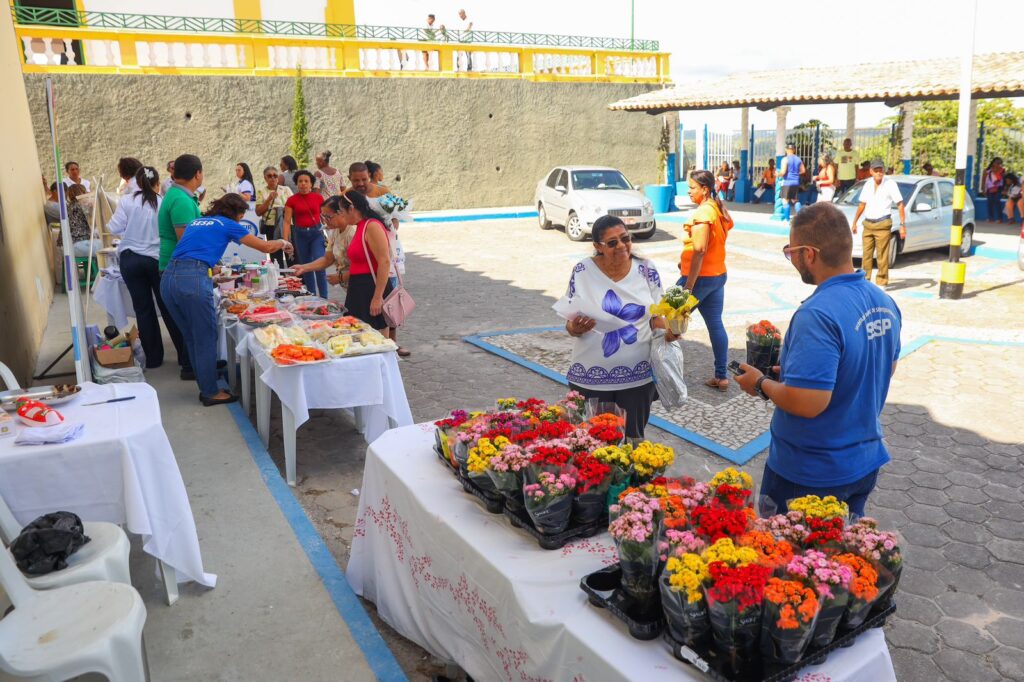 SEMAN recepciona amigos e familiares de falecidos com flores, música e café da manhã – Imprensa Bahia