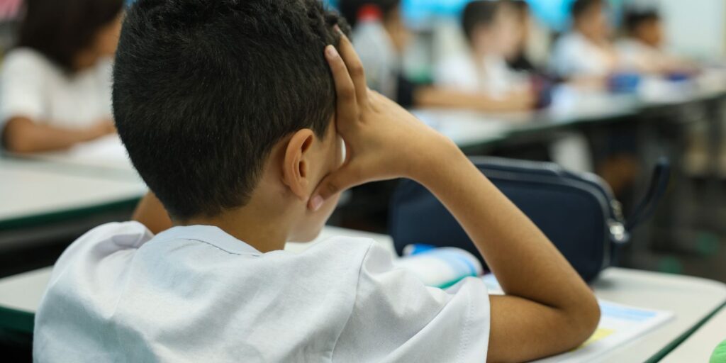 Educação hoje está cada vez mais na disciplina, diz orientadora