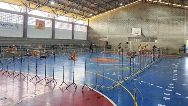 Inema e PM interrompem evento ilegal de canto de pássaros e resgatam mais de 100 aves silvestres no Extremo Sul | SECOM