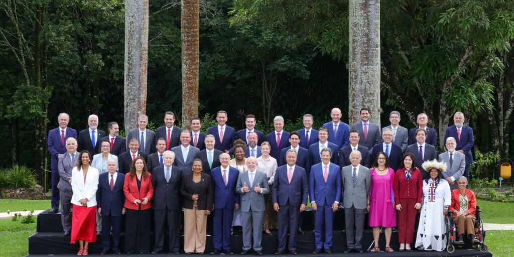 Lula diz que é preciso informar melhor ações do governo