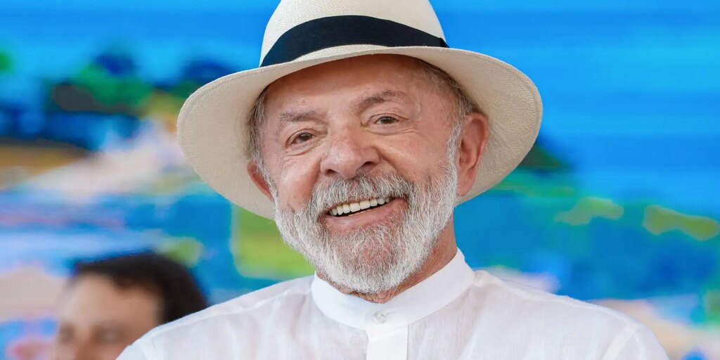 Presidente Lula faz cirurgia de catarata e recebe alta hospitalar