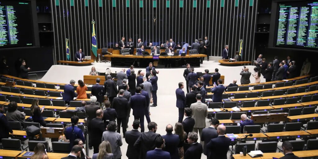 Câmara aprova projeto que cria a Universidade Federal do Esporte