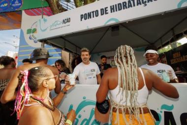 Embasa distribui 85 mil litros de água durante Carnaval de Salvador | SECOM