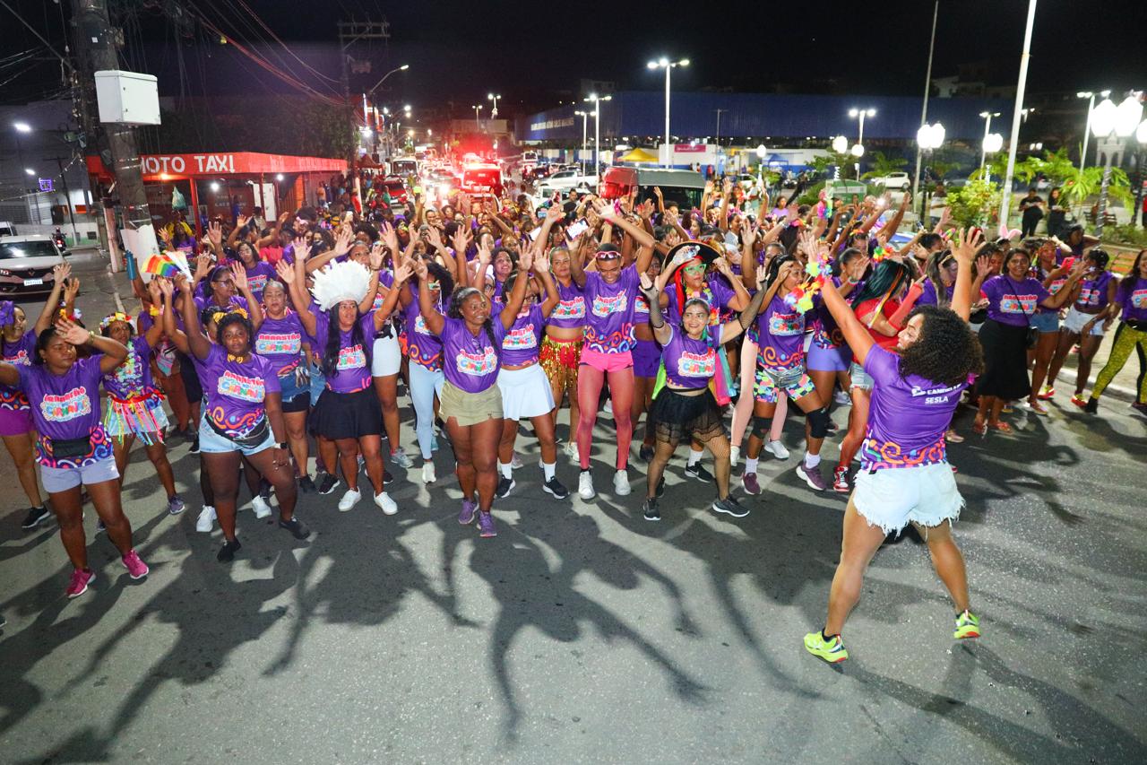 Já é Carnaval, Cidade! Arrastão abre folia momesca e leva centenas de pessoas às ruas do município – Imprensa Bahia