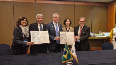 Na Coreia do Sul, governador firma novo acordo para produção de biomedicamento para tratamento de câncer e doenças raras | SECOM