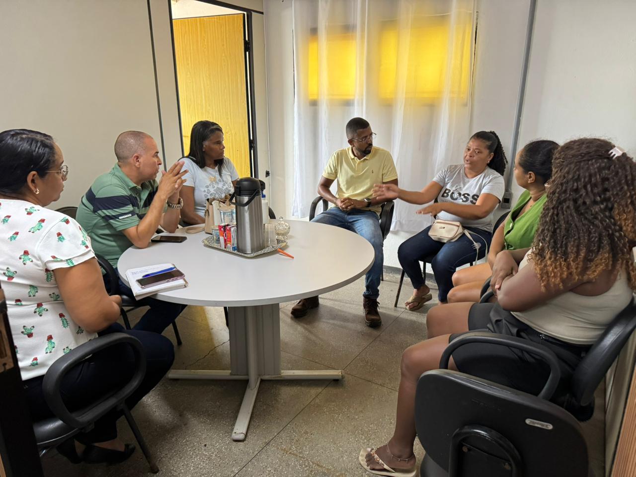 Prefeito Eriton Ramos se reúne com feirantes da Central afetados pelas chuvas e garante apoio – Imprensa Bahia