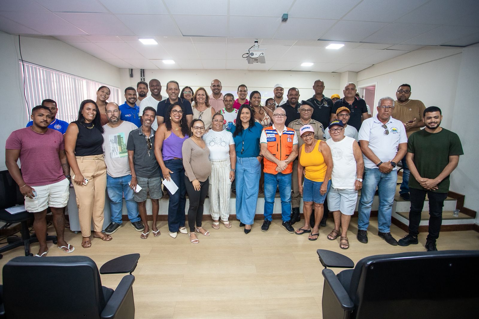 Prefeitura de Madre de Deus promove reunião de alinhamento com blocos carnavalescos para o Madre Folia 2026 – Imprensa Bahia