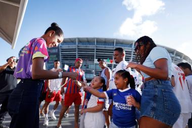 Campanha Laço Branco mobiliza torcedores contra violência de gênero durante final do Baianão | SECOM