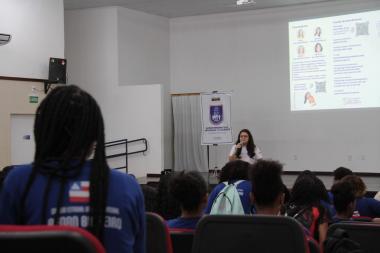 Colégio Renan Baleeiro recebe projeto Elas Protegem, Elas Inspiram, parceria das secretarias da Educação e da Segurança Pública | SECOM