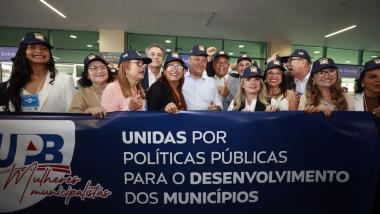 Governador participa de Encontro de Prefeitos e reforça união entre Estado e municípios | SECOM