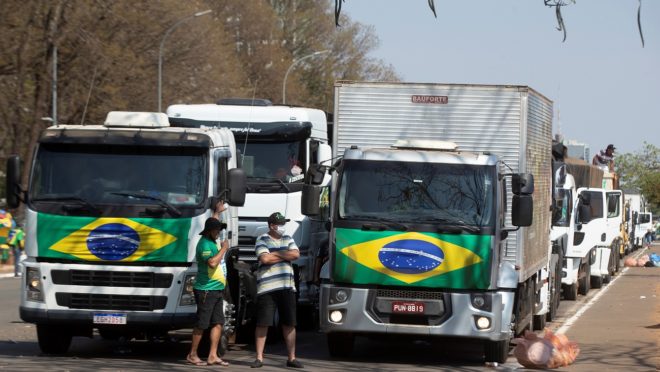 Nova greve nacional dos caminhoneiros é convocada após alta do diesel