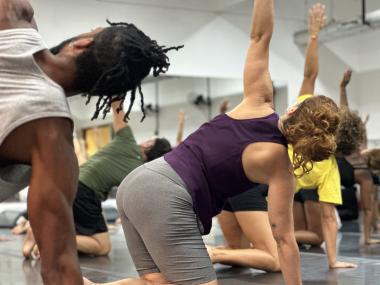 BTCA celebra 45 anos com circulação do espetáculo VERIVÉRBIO e aulas gratuitas em abril | SECOM