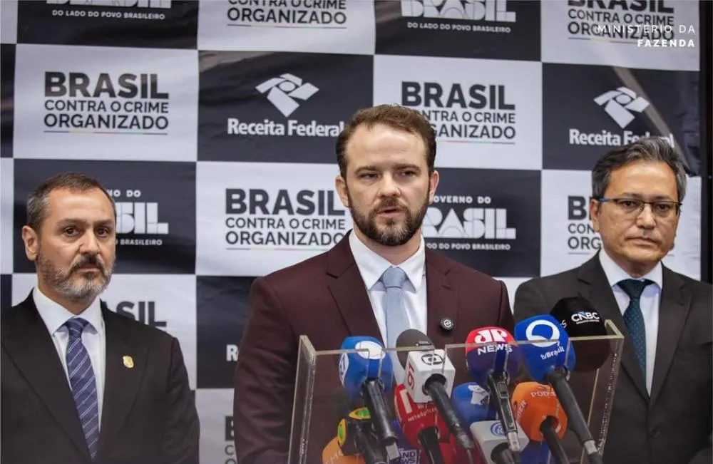 #Acesse Política