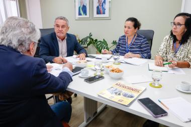 Seagri e ABAF reforçam parceria para ampliar produção florestal sustentável na Bahia | SECOM