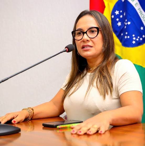 Secretária Soraia Cabral esclarece dúvidas e detalha como funcionará a Santa Cesta 2026 – Imprensa Bahia