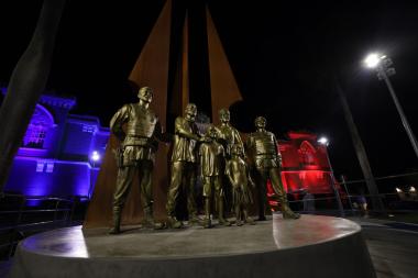 Bicentenário da PMBA é celebrado com homenagens, medalhas e monumento histórico em Salvador | SECOM