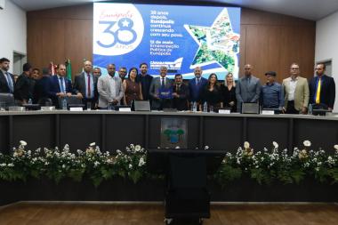 Jerônimo Rodrigues recebe Comenda 12 de Maio e título de cidadão eunapolitano | SECOM