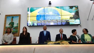 Trabalhadores rurais são homenageados em sessão solene em Feira de Santana; governador prestigia evento | SECOM
