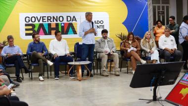 Em Senhor do Bonfim, governador se reúne com empresários e lideranças para discutir investimentos para o município | SECOM