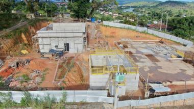 Obras de ampliação do abastecimento de água de Ipiaú alcançam 60% de execução | SECOM