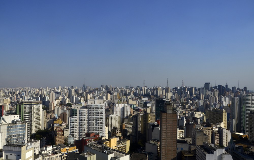 Até quando vai o calor? Veja quando as temperaturas devem cair em SP e no Brasil