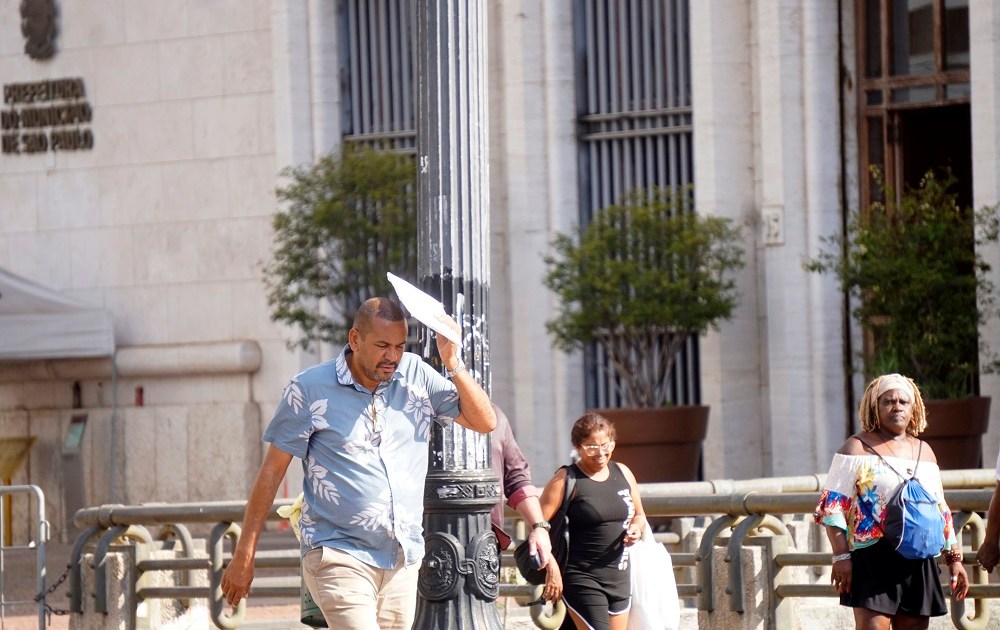 São Paulo pode ter calor de 35°C e pancadas de chuva nesta terça-feira; veja a previsão