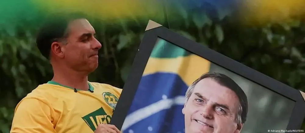 #Acesse Política